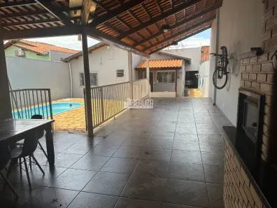 Casa com 4 Quartos à venda, 190m² no Jardim Maracanã, Uberaba