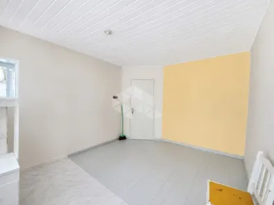 Kitnet com 1 Quarto para alugar, 18m² no Floresta, Porto Alegre