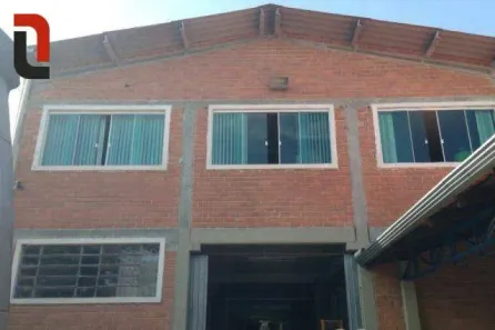 Galpão/Depósito/Armazém à venda, 450m² no Fazendinha, Curitiba