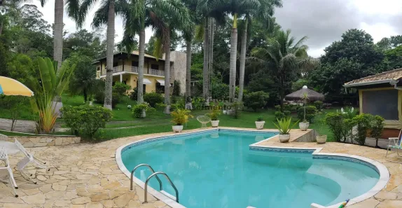 Fazenda/Sítio com 3 Quartos à venda, 424m² no Condomínio Lagoinha, Jacareí