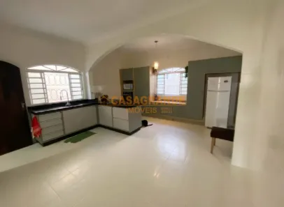 Sobrado com 3 Quartos à venda, 189m² no Monte Castelo, São José dos Campos