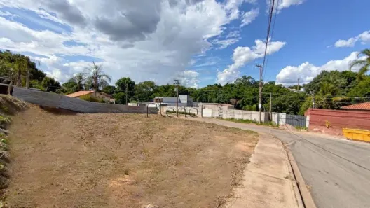 Lote/Terreno à venda, 699m² no Pinheirinho, Vinhedo