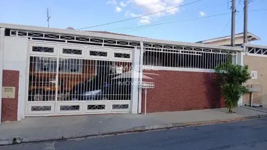 Casa com 4 Quartos à venda, 180m² no Jardim García, Campinas