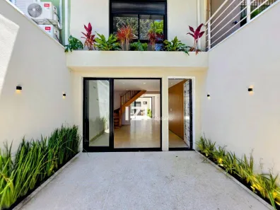 Casa com 3 Quartos à venda, 160m² no Cidade Monções, São Paulo
