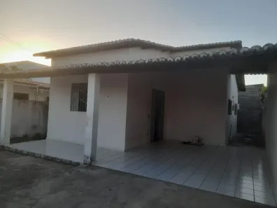 Casa com 2 Quartos para alugar, 65m² no Emaús, Parnamirim