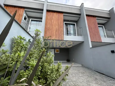 Sobrado com 3 Quartos à venda, 124m² no Nova Brasília, Joinville