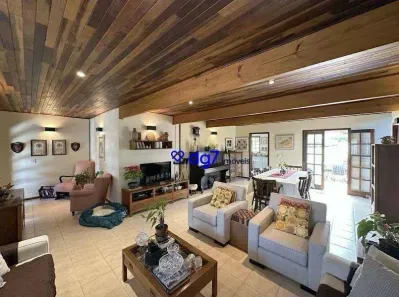 Casa de Condomínio com 3 Quartos à venda, 240m² no Jardim do Golf I, Jandira