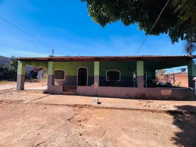 Casa com 4 Quartos à venda, 200m² no Ceilândia Sul, Brasília