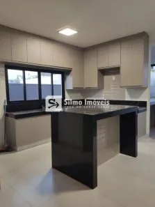 Casa com 4 Quartos para alugar, 231m² no Granja Marileusa, Uberlândia