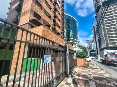 Apartamento com 3 Quartos para alugar, 83m² no Meireles, Fortaleza