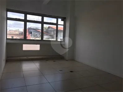Sala Comercial para alugar, 18m² no Vila Pirajussara, São Paulo