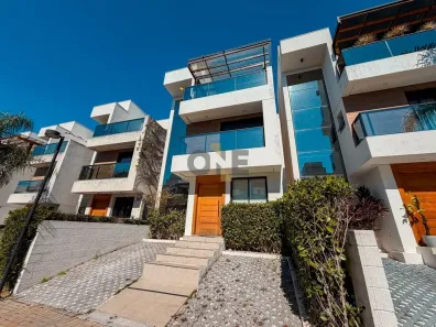 Casa de Condomínio com 4 Quartos à venda, 130m² no Parque Rincão, Cotia