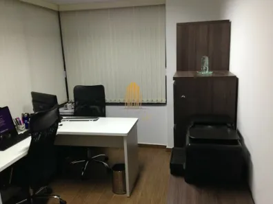 Sala Comercial à venda, 32m² no Parque Imperial, São Paulo