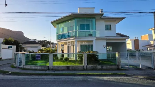 Casa com 4 Quartos à venda, 328m² no Pedra Branca, Palhoça