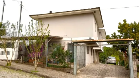 Casa com 2 Quartos à venda, 103m² no Charqueadas, Caxias do Sul