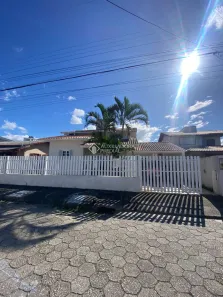 Casa com 5 Quartos à venda, 300m² no Campeche, Florianópolis