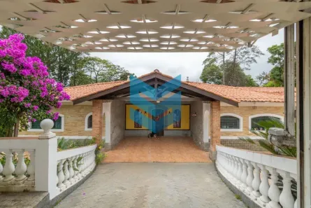 Fazenda/Sítio com 4 Quartos à venda, 250m² no Colinas I, Araçoiaba da Serra