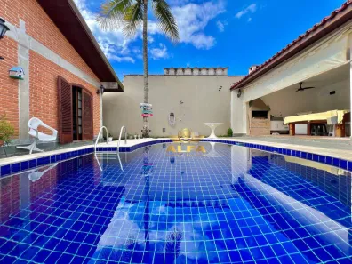 Casa com 4 Quartos à venda, 240m² no Jardim Virgínia, Guarujá