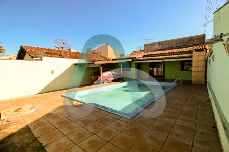 Casa com 2 Quartos à venda, 95m² no Pacaembu, Londrina