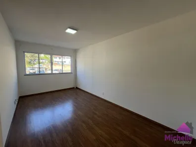 Apartamento com 2 Quartos para alugar, 51m² no São Pedro, Teresópolis
