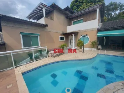 Casa de Condomínio com 6 Quartos à venda, 385m² no Maria Paula, Niterói