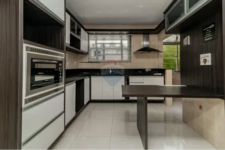 Apartamento com 3 Quartos à venda, 114m² no Medianeira, Porto Alegre