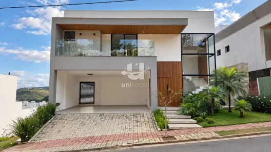 Casa de Condomínio com 4 Quartos à venda, 250m² no Salvaterra, Juiz de Fora