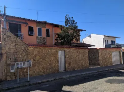 Casa com 3 Quartos à venda, 350m² no Jardim Santa Rita, Poços de Caldas