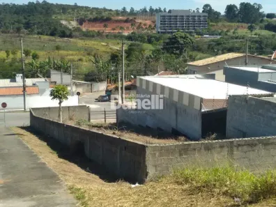 Lote/Terreno à venda, 400m² no Residencial Estoril, Taubaté