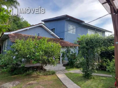 Casa com 5 Quartos à venda, 270m² no Sambaqui, Florianópolis