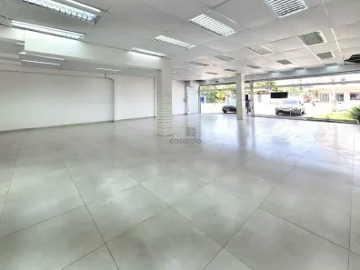Ponto Comercial para alugar, 196m² no Centro, Santa Maria