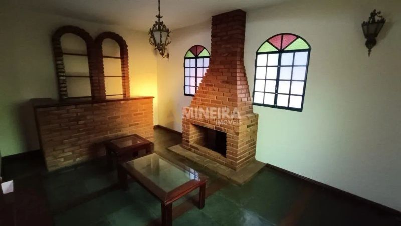 Casa com 4 quartos — Havaí, Belo Horizonte