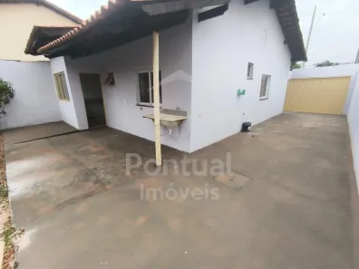 Casa com 3 Quartos para alugar, 80m² no Aclimação, Uberlândia