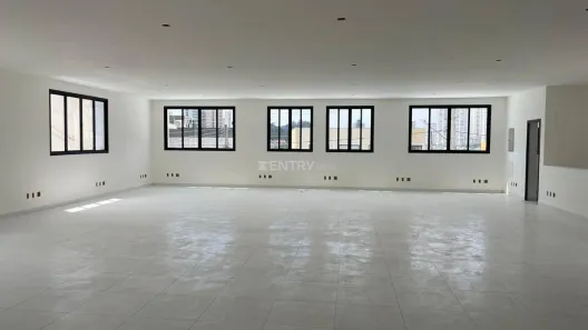 Ponto Comercial para alugar, 564m² no Vila Vianelo, Jundiaí