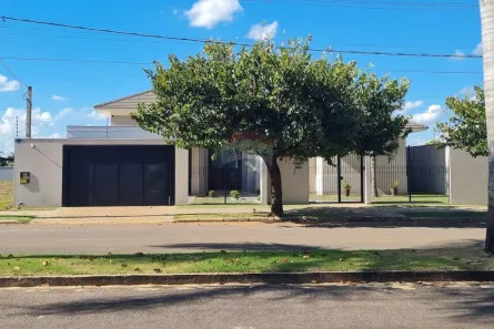 Casa com 4 Quartos à venda, 257m² no Parque dos Buritis, Lucas do Rio Verde