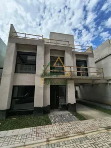 Sobrado com 3 Quartos à venda, 186m² no Santa Felicidade, Curitiba