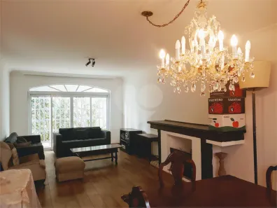 Sobrado com 4 Quartos à venda, 230m² no Jardim Cordeiro, São Paulo