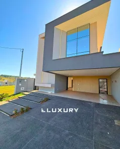 Casa de Condomínio com 4 Quartos à venda, 240m² no Jardins Parma, Senador Canedo