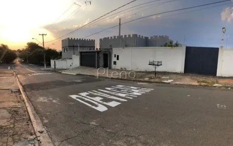 Lote/Terreno à venda, 221m² no Jardim Samambaia, Campinas