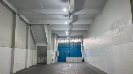 Sala Comercial para alugar, 340m² no Vila Metalúrgica, Santo André