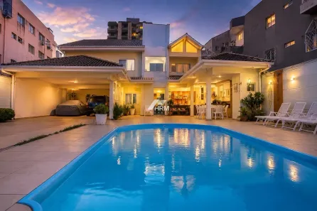 Casa com 5 Quartos à venda, 304m² no Centro, Balneário Camboriú