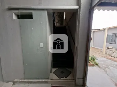 Imóvel Comercial com 4 Quartos para alugar, 355m² no Jardim das Palmeiras, Uberlândia