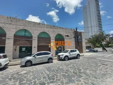 Prédio Comercial à venda, 468m² no Parnamirim, Recife