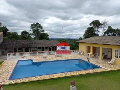 Fazenda/Sítio com 3 Quartos à venda, 250m² no Pavão (Canguera), São Roque