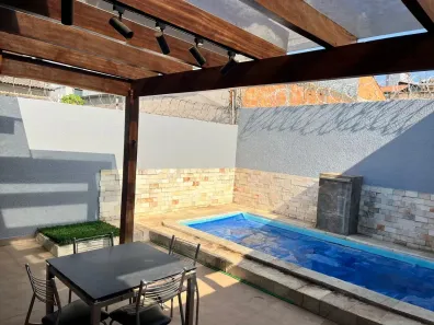 Casa com 3 Quartos à venda, 120m² no Setor Três Marias, Goiânia