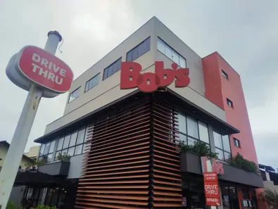 Sala Comercial para alugar, 40m² no Cavaleiros, Macaé