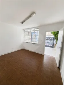 Casa com 3 Quartos para alugar, 130m² no Perdizes, São Paulo