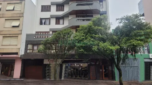 Sala Comercial para alugar, 300m² no Centro, Caxias do Sul