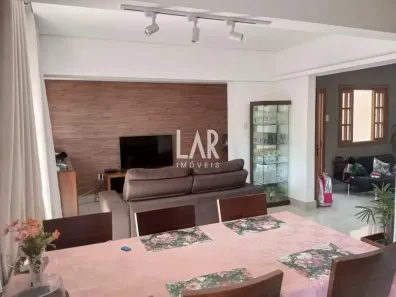 Casa com 3 Quartos à venda, 230m² no Jardim América, Belo Horizonte