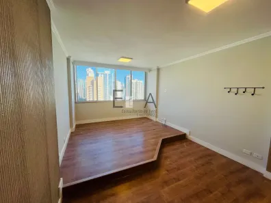 Apartamento com 3 Quartos para alugar, 131m² no Jardim Europa, São Paulo